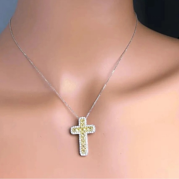 🎁 Yellow & Silver Cross Necklace - Picture 5 of 5